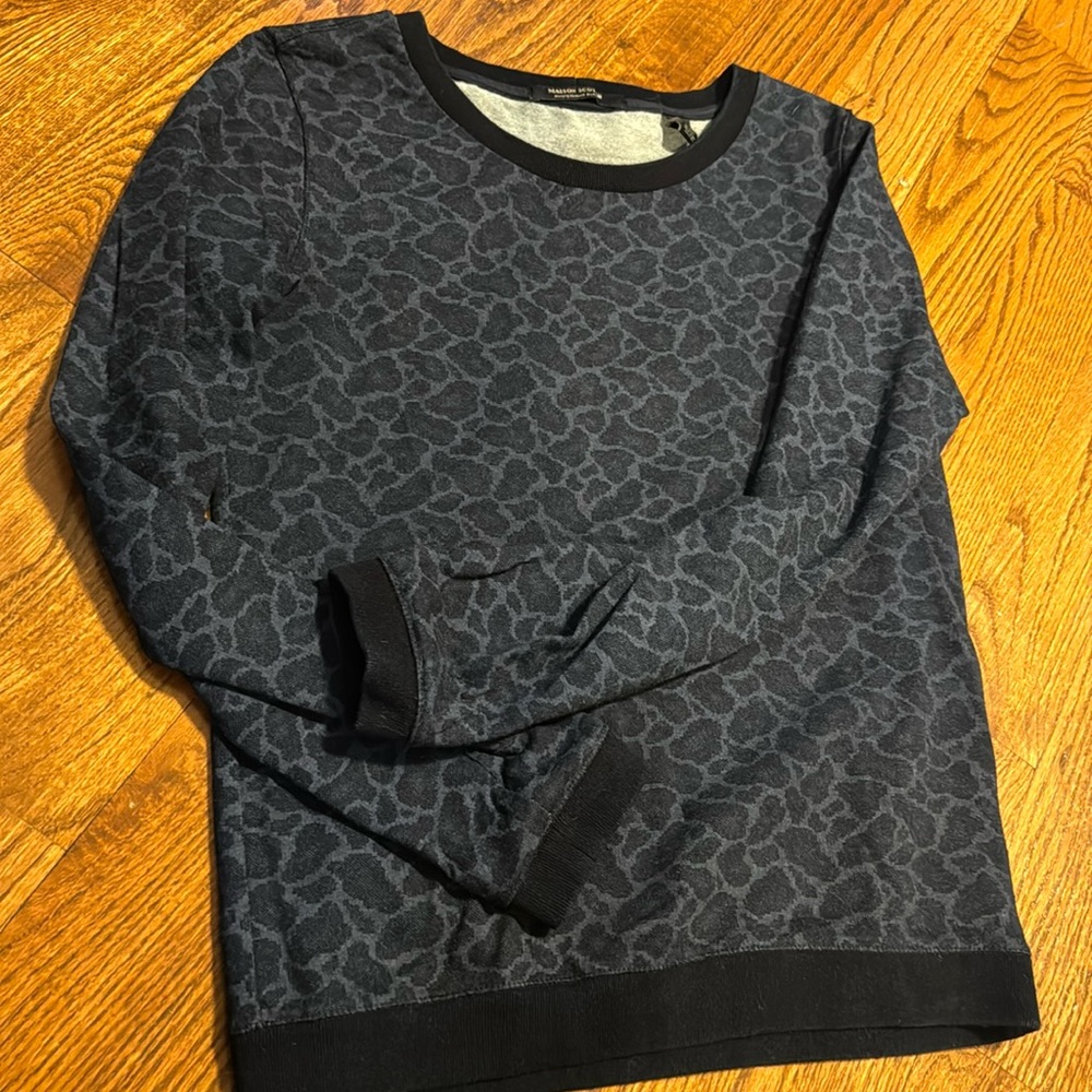 Madison Scotch blue animal print crewneck pullover french terry sweatshirt top